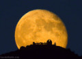 The waning gibbous moon rises behind Lick Observatory on the Summit of Mt. Hamilton. (Image courtesty of L. Hatch © ) 